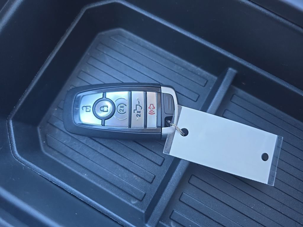 Certified 2022 Ford F450 Limited w/ FX4 Off-Road Package image 39