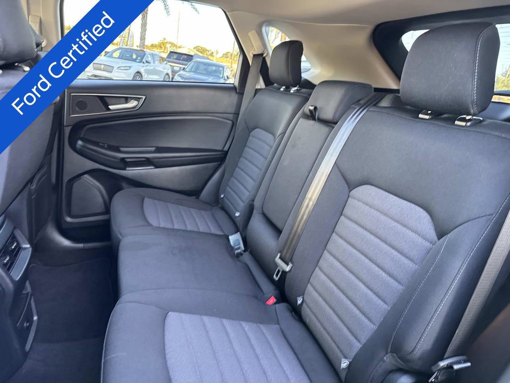 Certified 2024 Ford Edge SE image 17