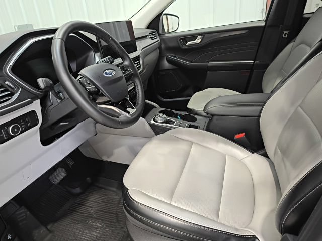 Certified 2023 Ford Escape Platinum AWD/4WD image 14