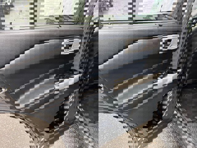 Certified 2023 Ford Explorer Limited w/ Equipment Group 301A image 26