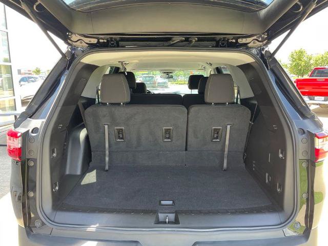 Used 2021 Chevrolet Traverse LS FWD image 14