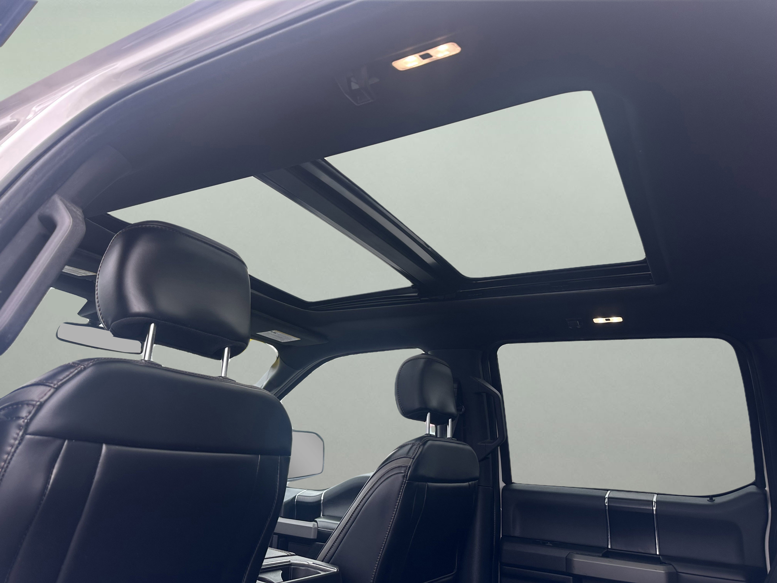 Certified 2019 Ford F150 Platinum w/ Equipment Group 701A Luxury image 17