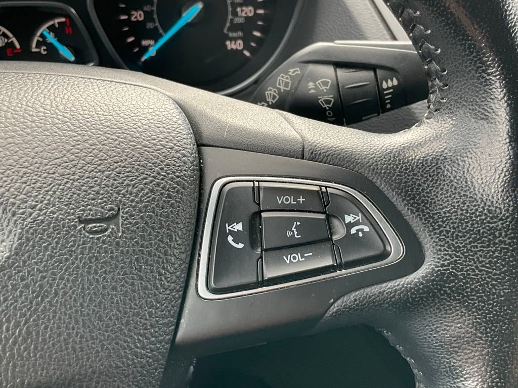 Certified 2019 Ford Escape Titanium image 5
