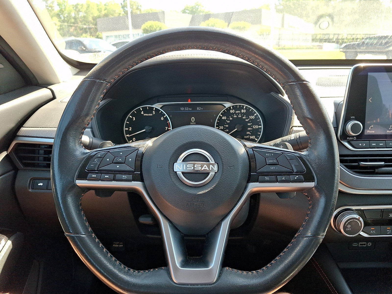 Used 2024 Nissan Altima 2.5 SR FWD image 18