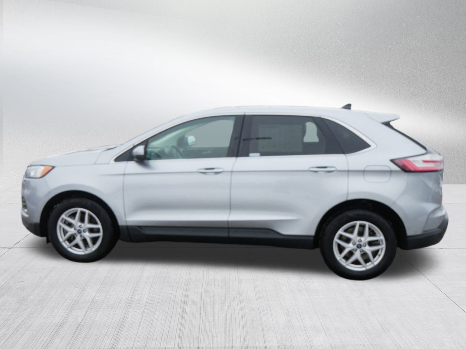 Certified 2022 Ford Edge SEL image 4