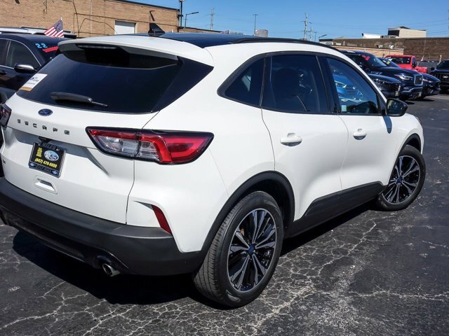 Certified 2022 Ford Escape SE w/ SE Sport Appearance Package FWD image 10
