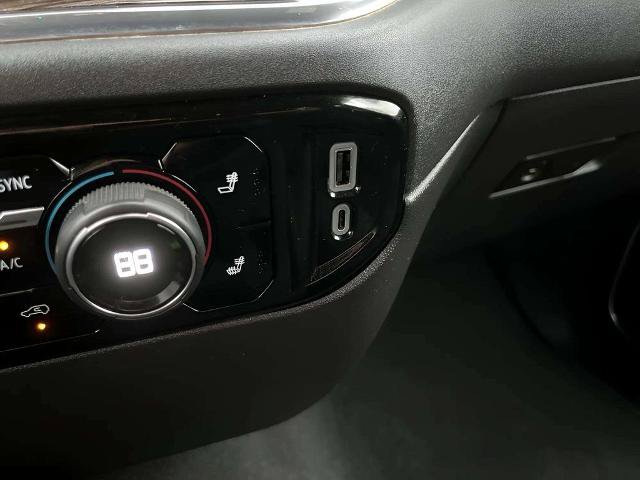 Used 2023 Chevrolet Silverado 1500 LT AWD/4WD image 33