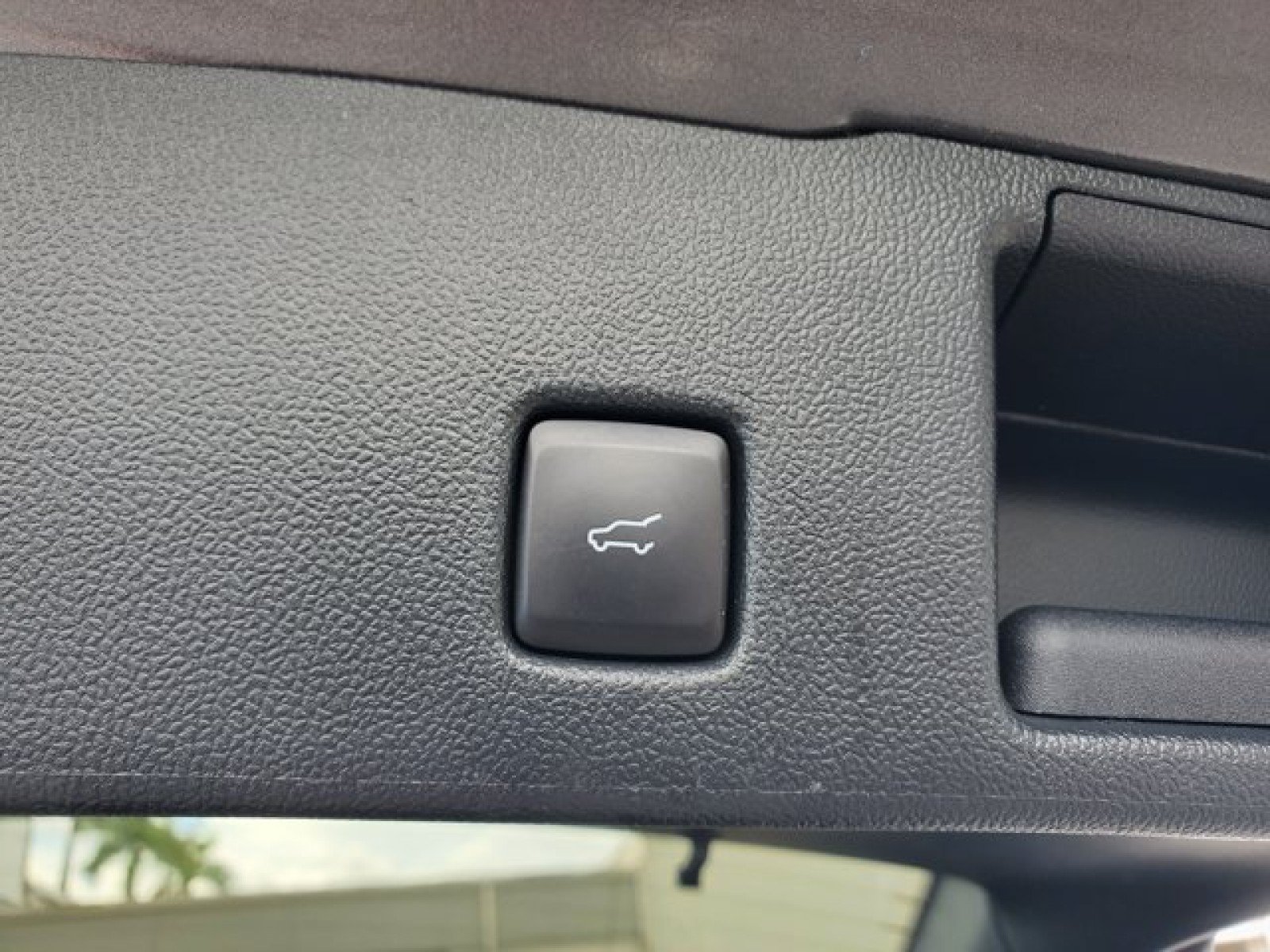 Certified 2023 Ford Escape Active FWD image 9