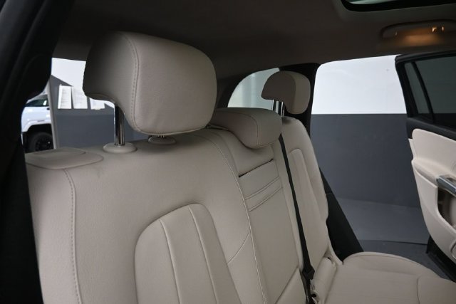 Used 2023 Mercedes-Benz GLB 250 4MATIC image 26