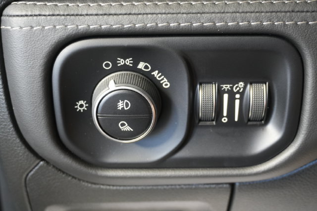 Used 2025 RAM 1500 Limited AWD/4WD image 24