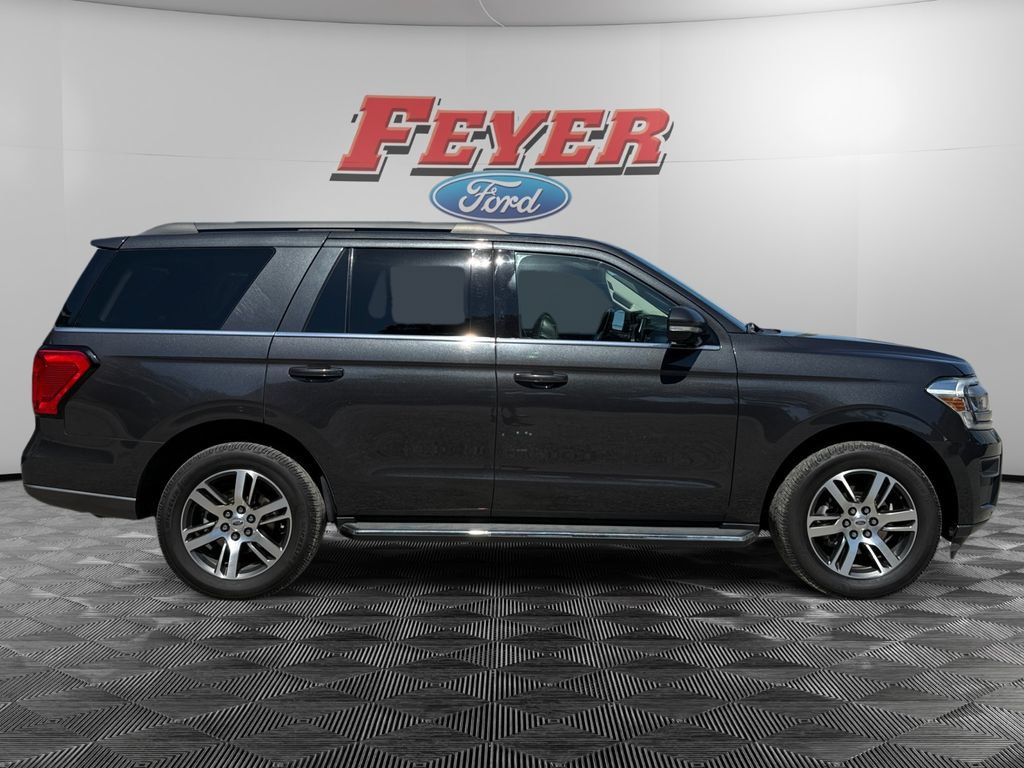 Certified 2022 Ford Expedition XLT RWD image 6