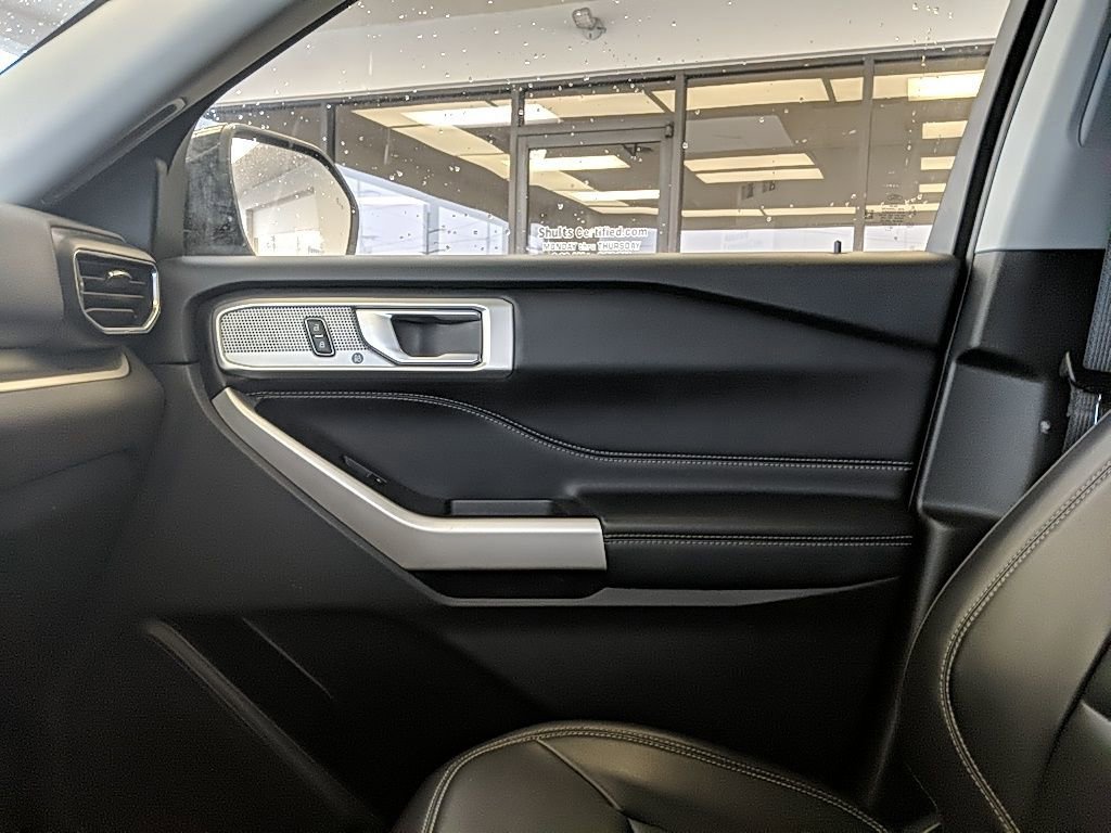 Certified 2023 Ford Explorer XLT w/ Equipment Group 202A image 20