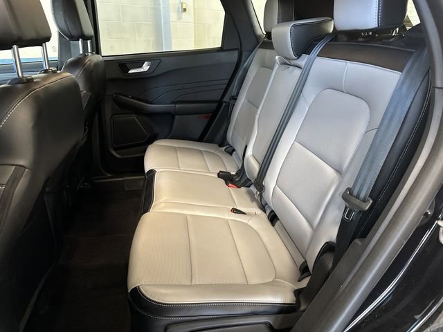Certified 2023 Ford Escape Platinum image 30