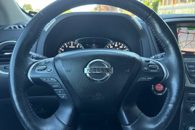 Used 2020 Nissan Pathfinder SL FWD image 23