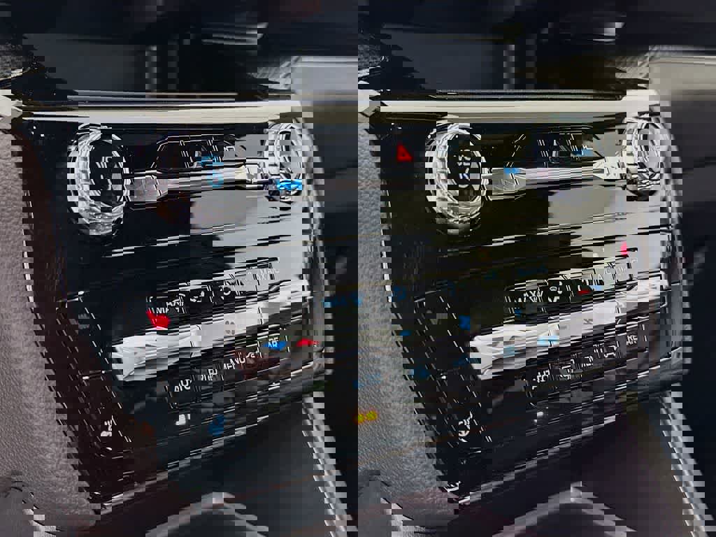 Certified 2022 Ford Explorer ST-Line image 21