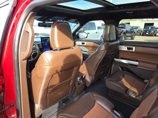Certified 2024 Ford Explorer King Ranch w/ Technology Package AWD/4WD image 48