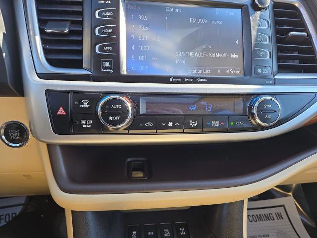 Used 2018 Toyota Highlander Limited image 19