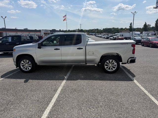 Used 2022 Chevrolet Silverado 1500 Custom w/ Safety Confidence Package AWD/4WD image 5