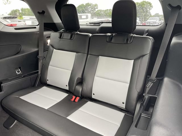 Certified 2023 Ford Explorer XLT w/ Equipment Group 202A RWD image 12
