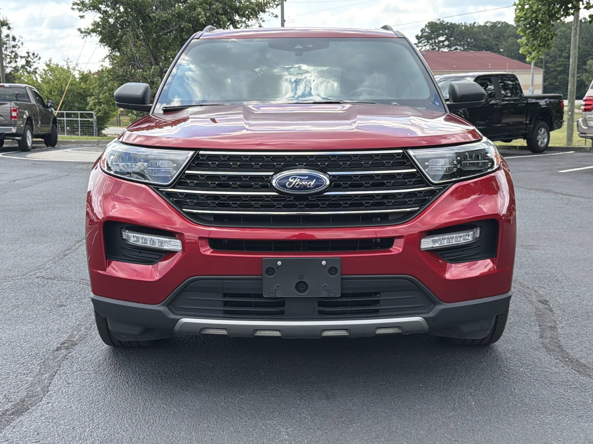Certified 2020 Ford Explorer XLT w/ Equipment Group 202A RWD image 35