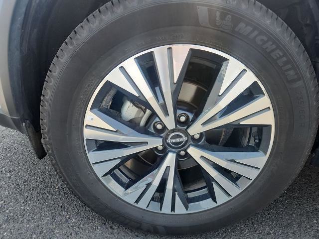 Used 2023 Nissan Rogue SV AWD/4WD image 14