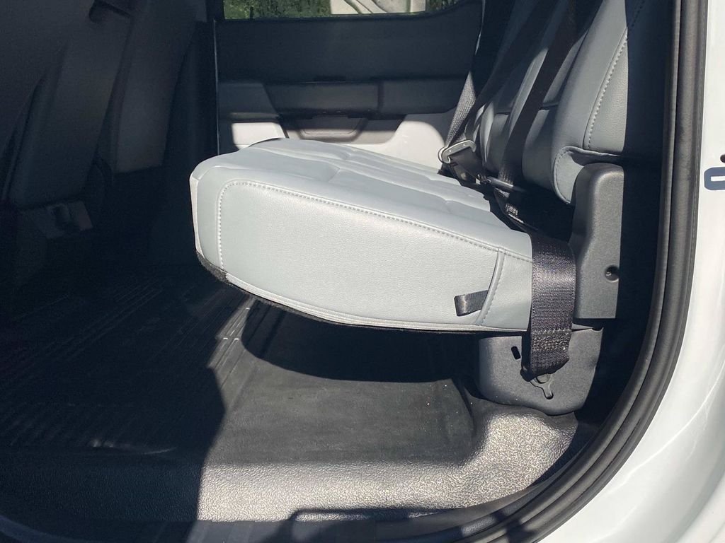 Certified 2025 Ford F250 XL AWD/4WD image 15
