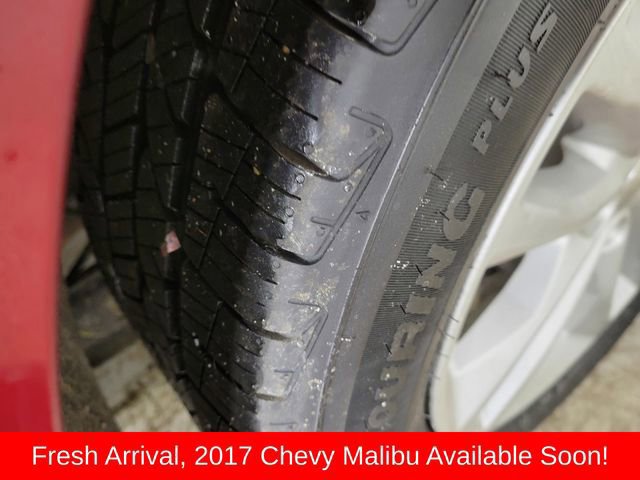 Used 2017 Chevrolet Malibu LT image 11