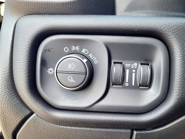 Used 2024 RAM 3500 Laramie image 15