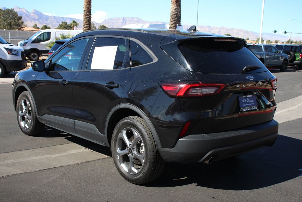 Certified 2025 Ford Escape ST-Line Select image 5
