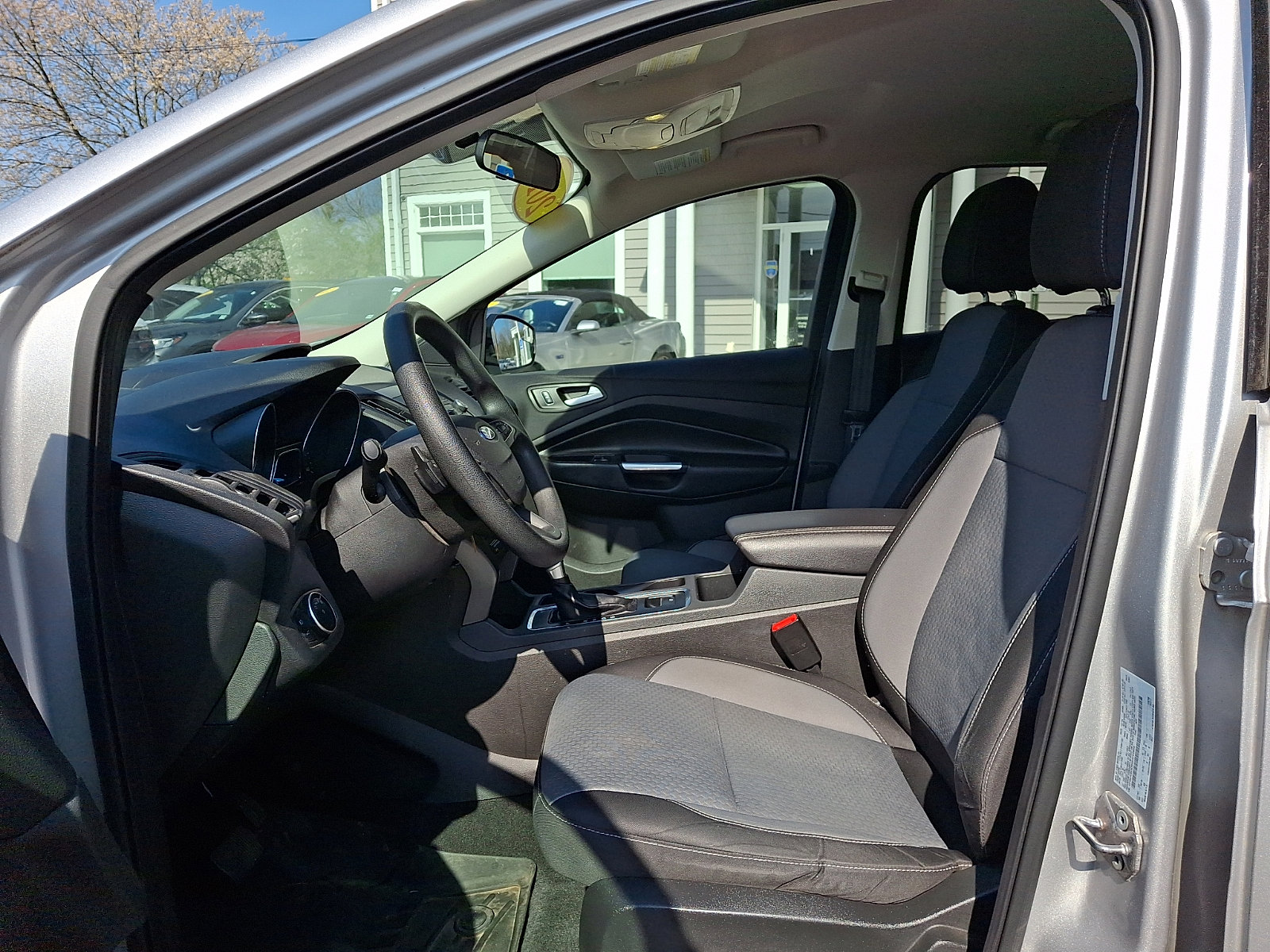 Certified 2017 Ford Escape SE w/ SE Cold Weather Package AWD/4WD image 14