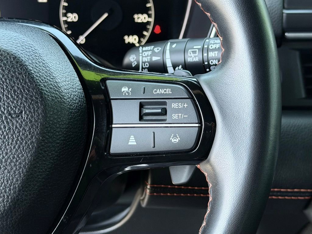 Used 2025 Honda Pilot Sport image 21