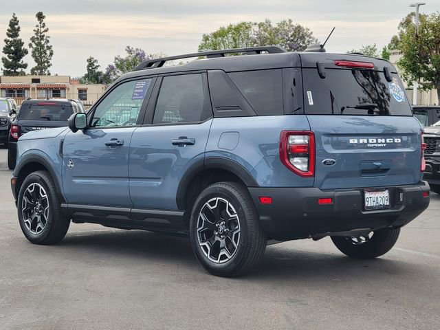 Certified 2025 Ford Bronco Sport Outer Banks w/ Outer Banks Tech Package+ image 3
