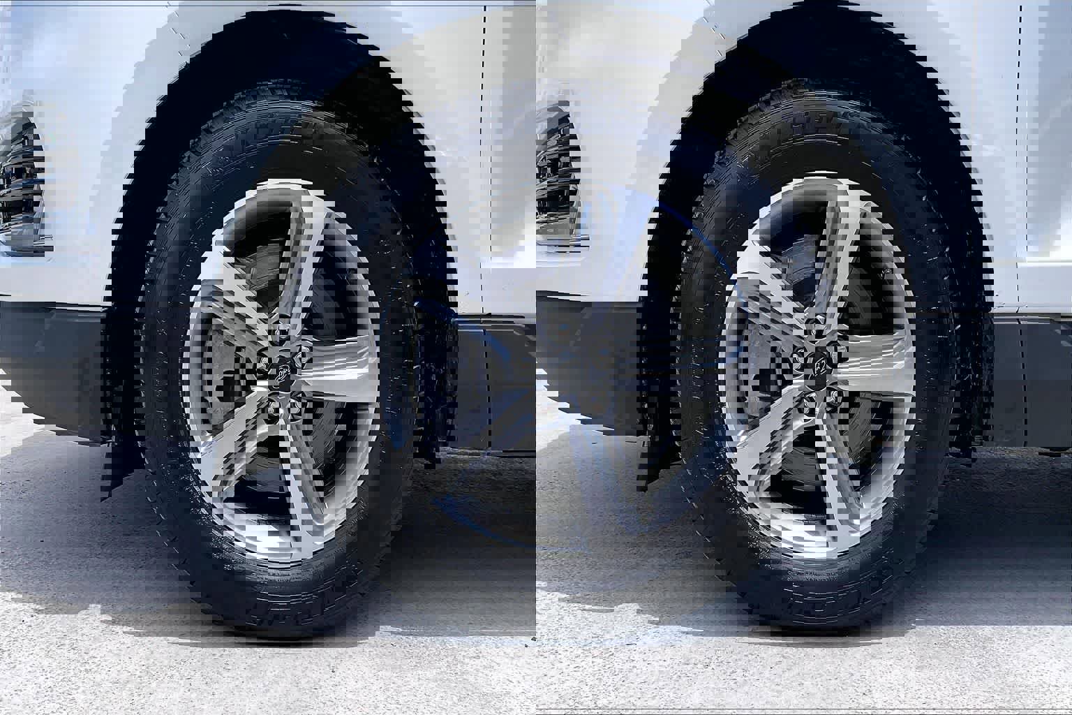 Certified 2024 Ford Edge SEL w/ Convenience Package image 10