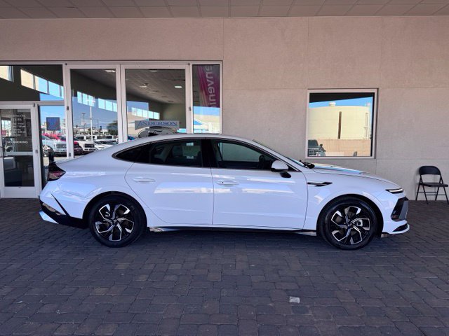 Used 2025 Hyundai Sonata SEL FWD image 6