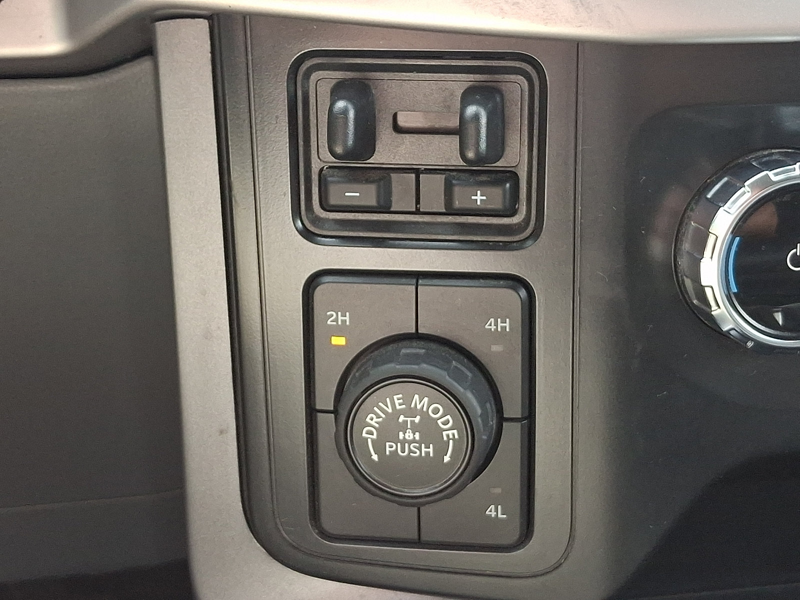 Certified 2022 Ford F150 XLT w/ Equipment Group 301A Mid AWD/4WD image 24