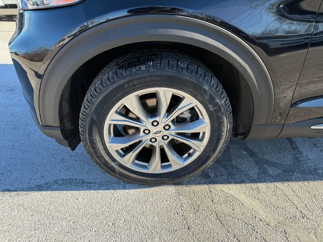 Certified 2022 Ford Explorer XLT w/ Equipment Group 202A image 31