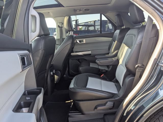 Certified 2022 Ford Explorer XLT w/ Equipment Group 202A RWD image 25
