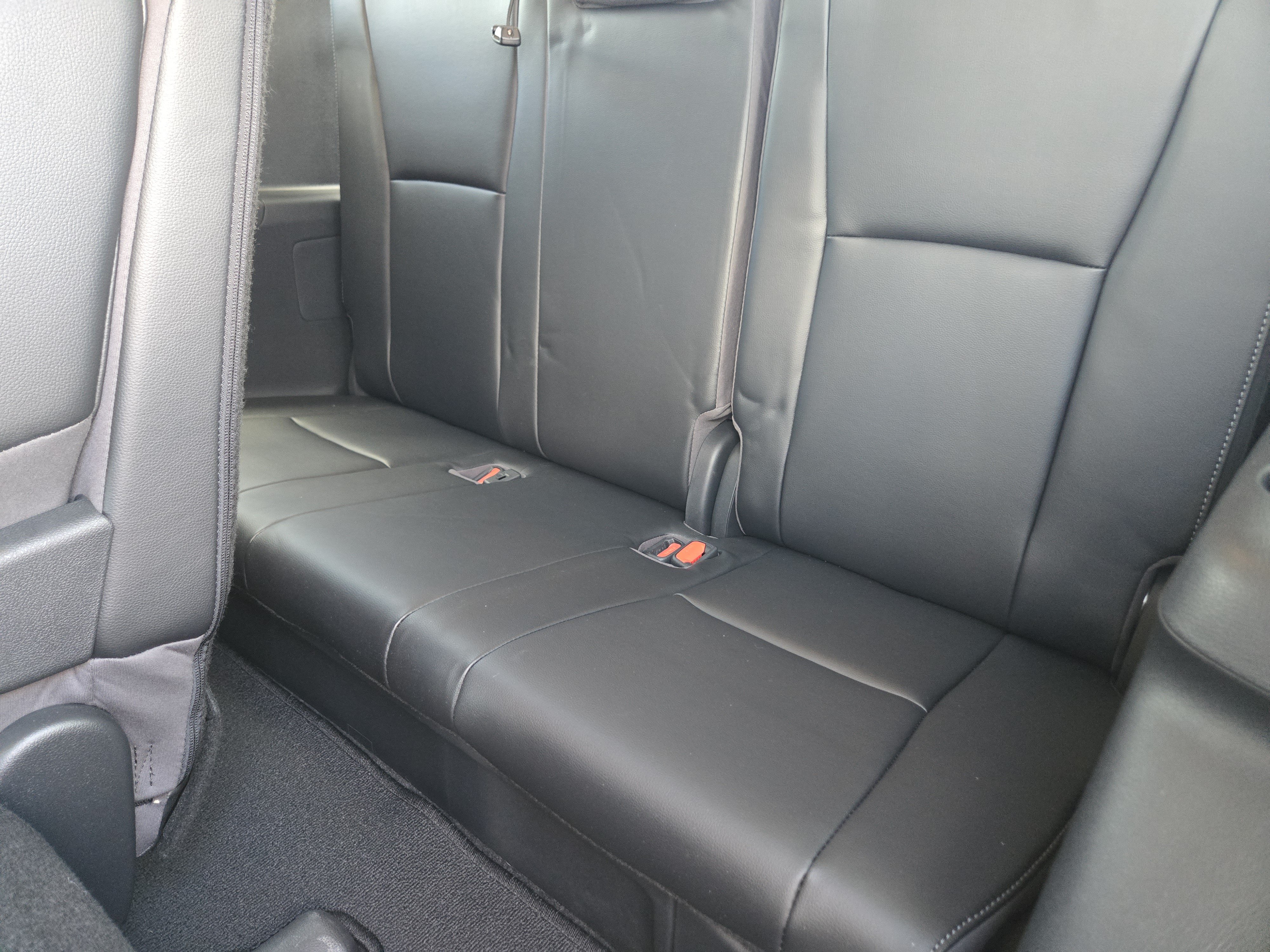 Used 2023 Toyota Highlander Limited FWD image 30
