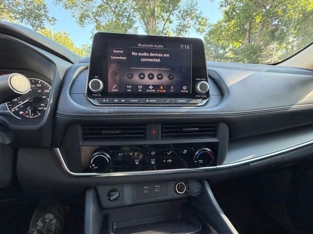 Used 2024 Nissan Rogue S AWD/4WD image 19
