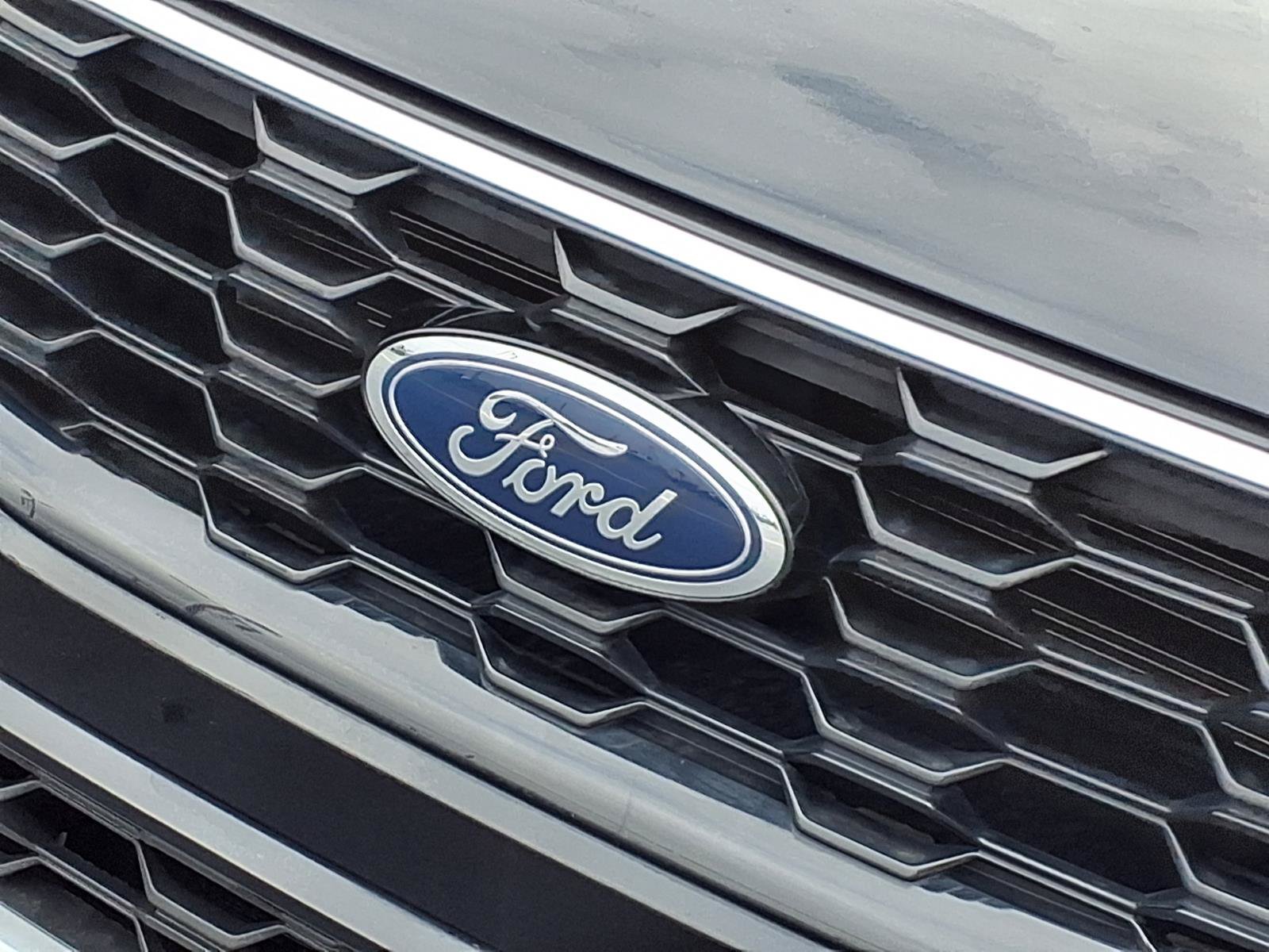 Certified 2024 Ford Escape ST-Line w/ Tech Pack #1 AWD/4WD image 33