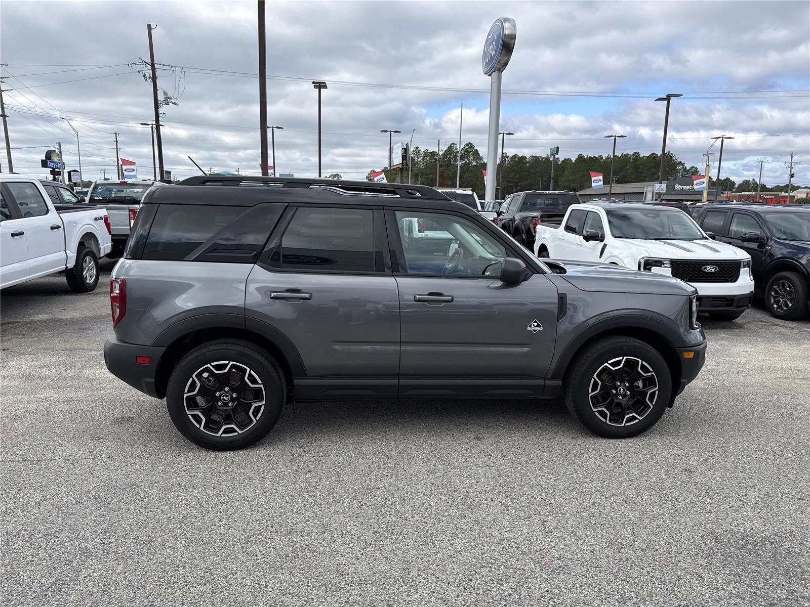 Certified 2025 Ford Bronco Sport Outer Banks image 6