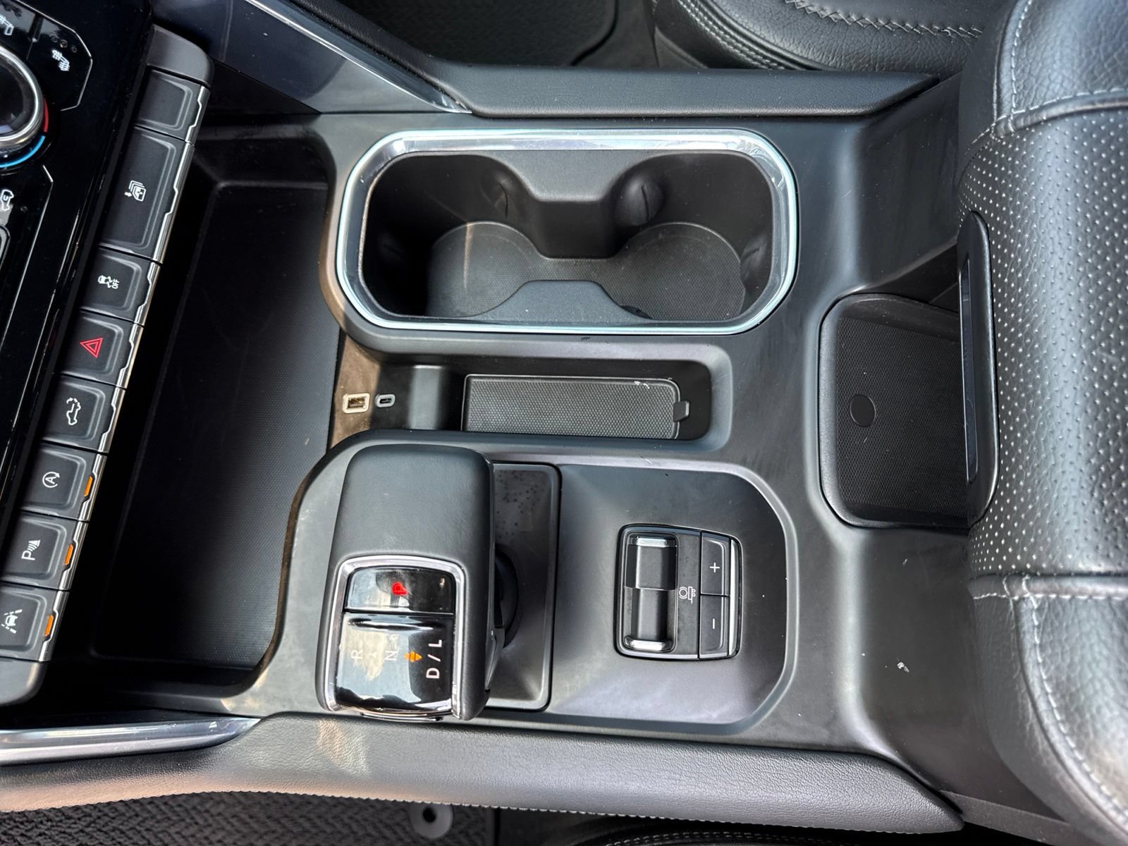 Used 2023 GMC Sierra 1500 Denali RWD image 48