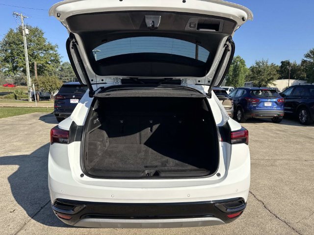 Used 2023 Buick Envision Essence w/ Sport Touring Package AWD/4WD image 10