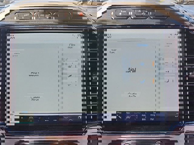 Certified 2022 Ford F250 Lariat w/ Black Appearance Package image 16