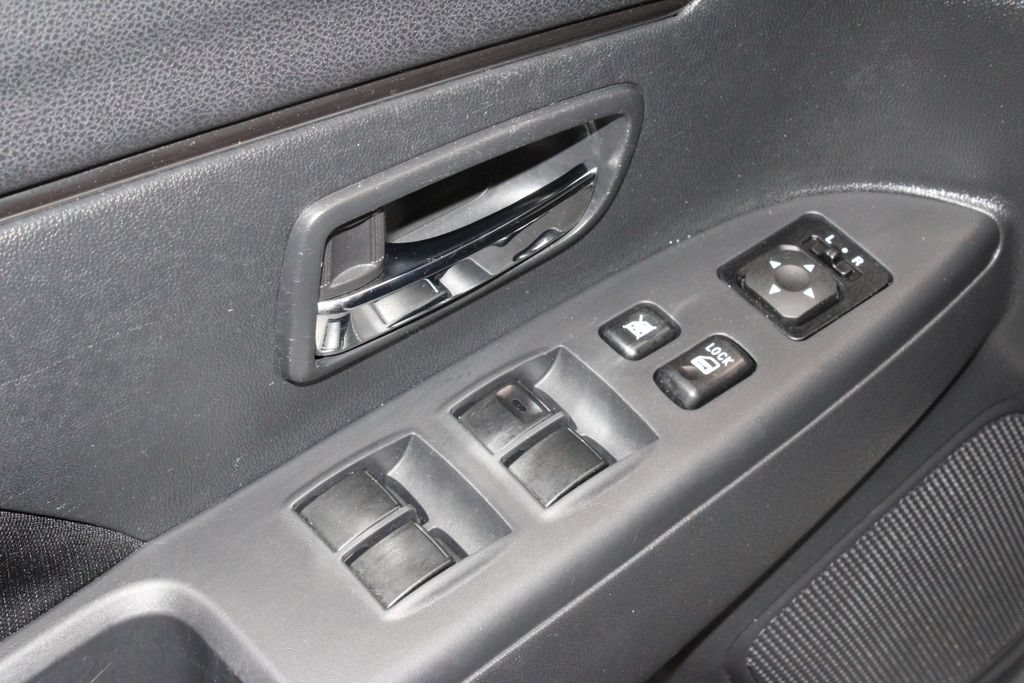 Used 2024 Mitsubishi Outlander Sport ES AWD/4WD image 23