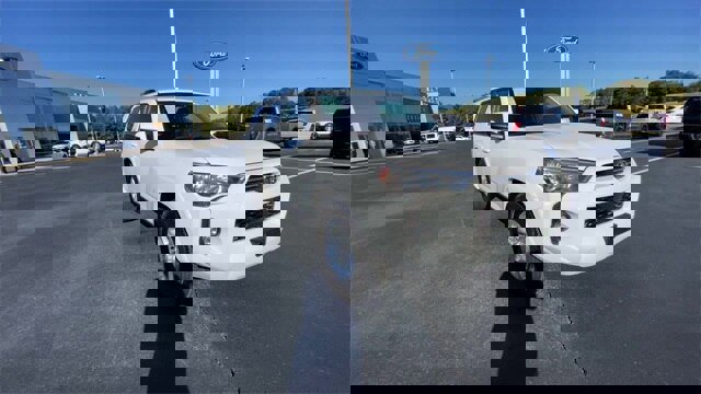 Used 2023 Toyota 4Runner SR5 image 9