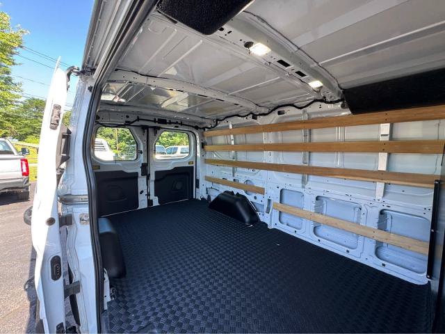 Certified 2025 Ford Transit 250 Low Roof w/ Exterior Upgrade Package RWD image 9
