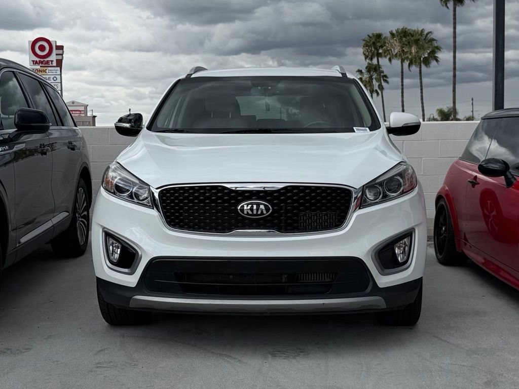Used 2017 Kia Sorento EX FWD image 2