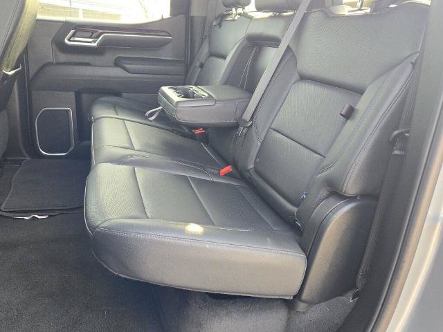Used 2025 GMC Sierra 1500 SLT AWD/4WD image 17