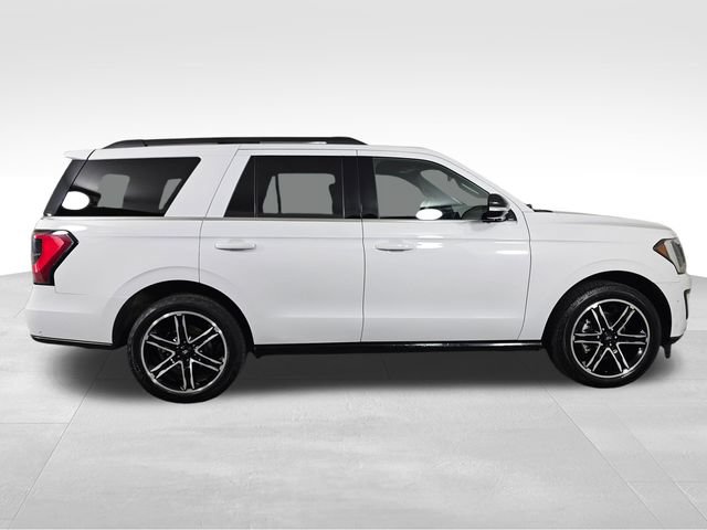 Certified 2019 Ford Expedition Limited w/ Equipment Group 303A AWD/4WD image 8